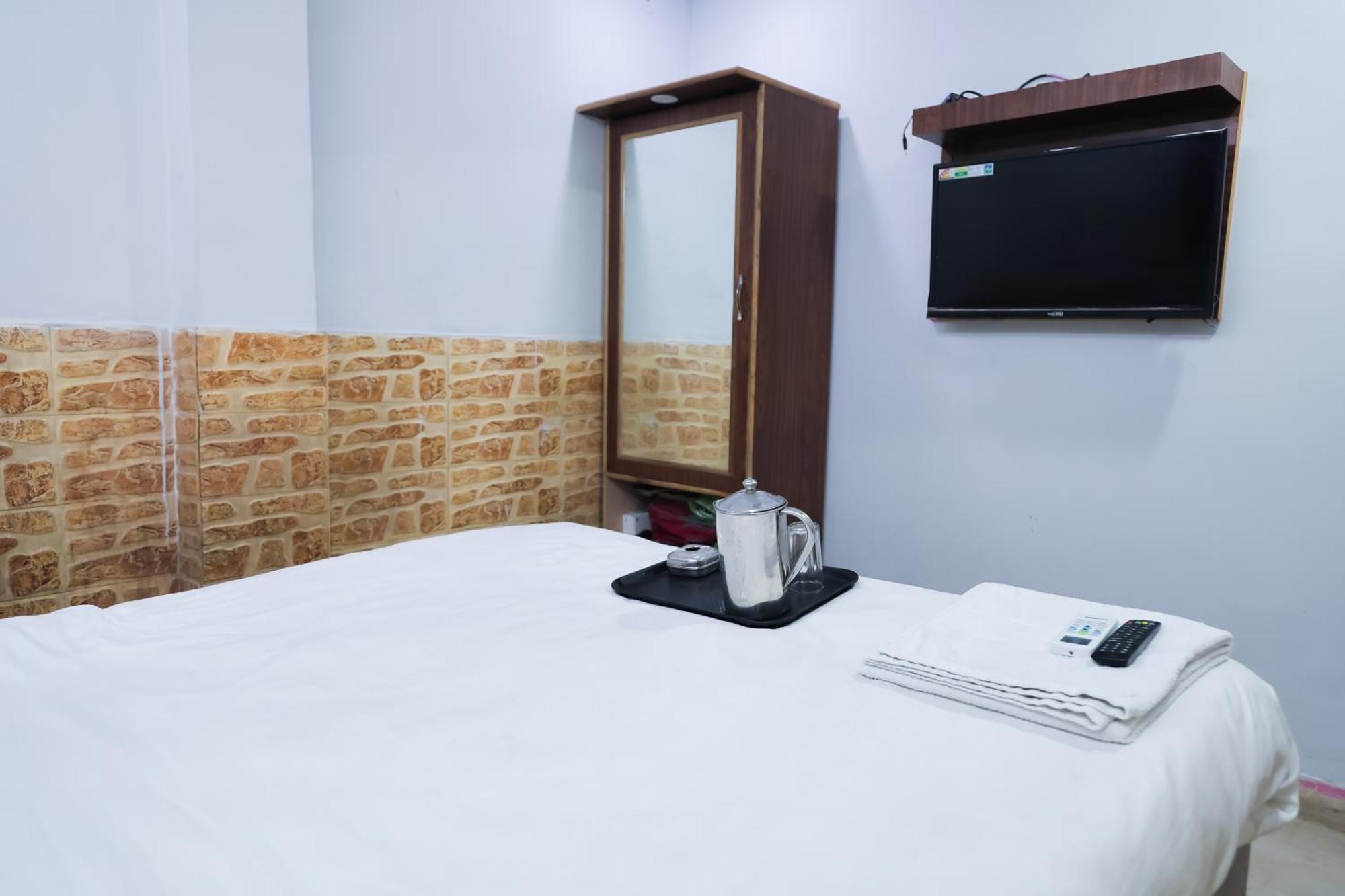Mannat Stay Hotel - Laxmi Nagar 新德里 外观 照片
