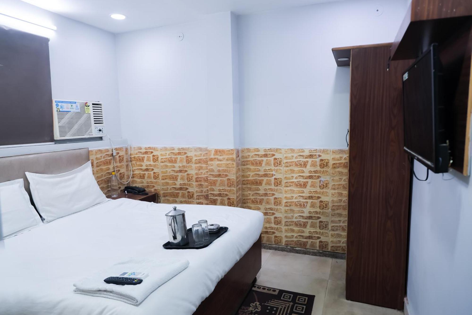 Mannat Stay Hotel - Laxmi Nagar 新德里 外观 照片