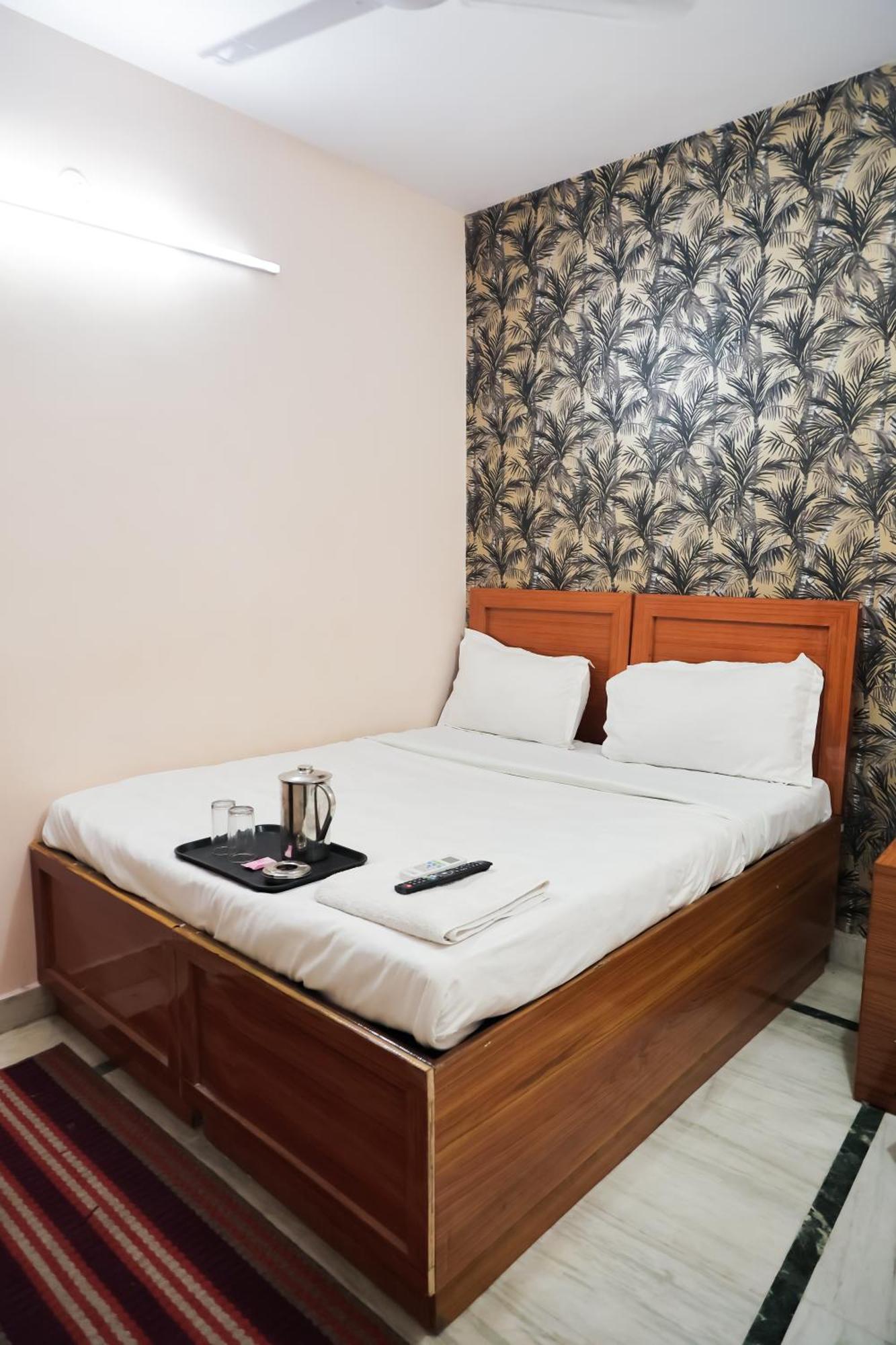 Mannat Stay Hotel - Laxmi Nagar 新德里 外观 照片